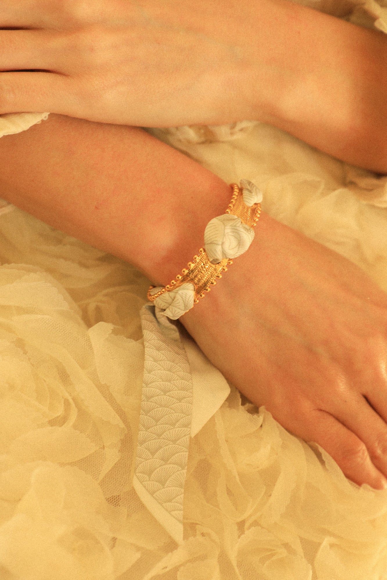 Diva bracelet and Les Mots Bleus ribbon