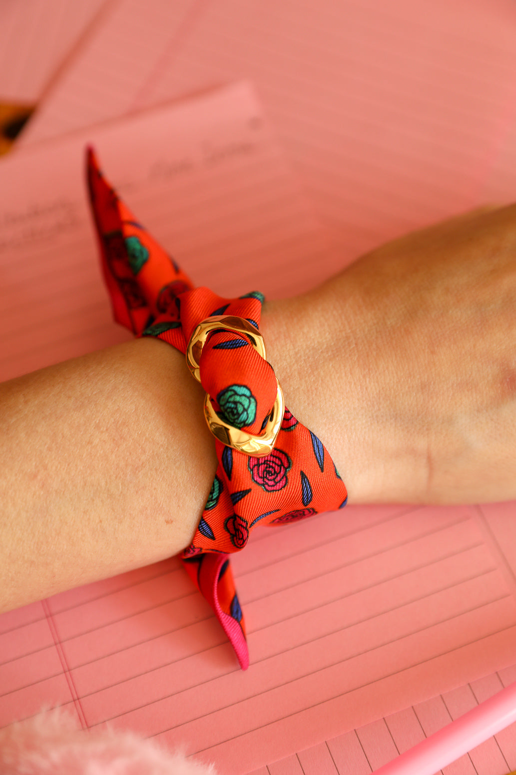 December Ornament and its 4cm silk ribbon Gypsy Tales, orange