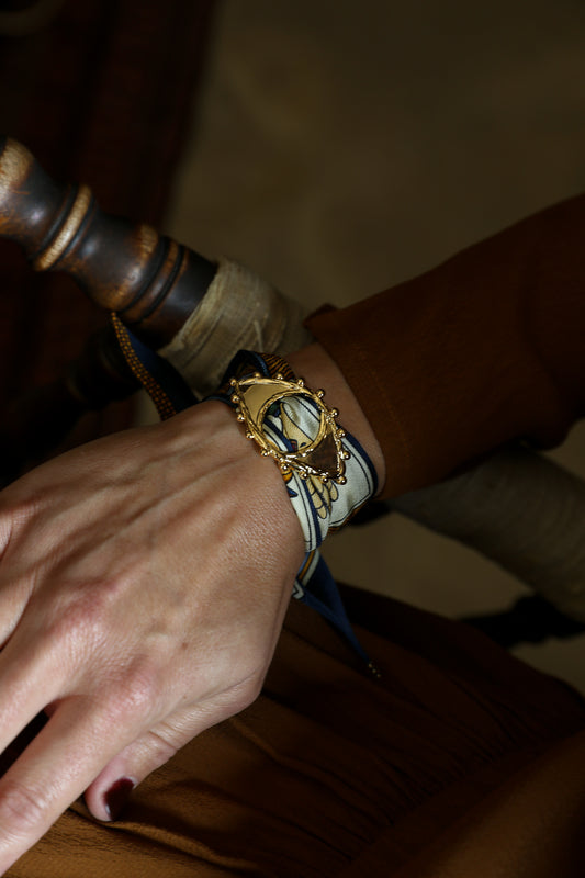 Ornement Bon Oeil doré et son bracelet en soie de 4cm Tarot, marine