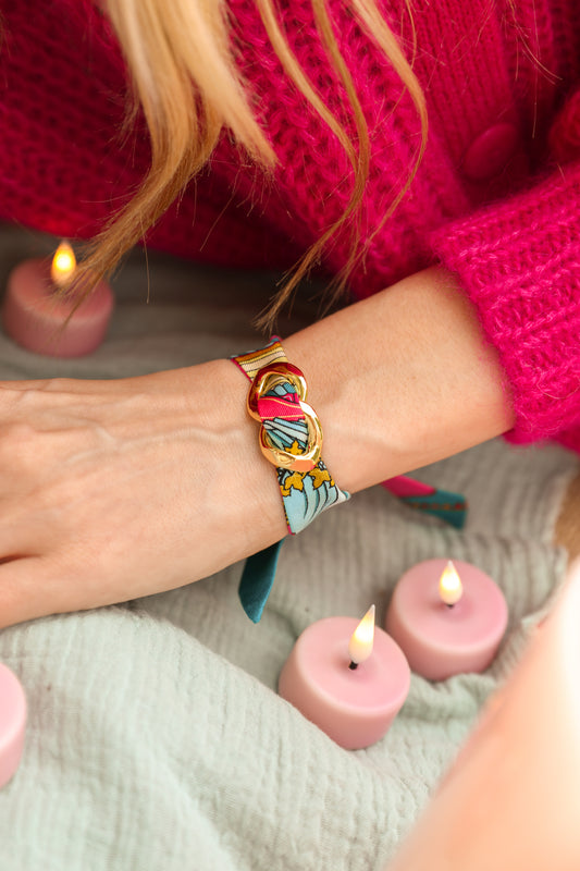 Ornement Décembre et son ruban en soie de 2cm Adresse Inconnue, bleu et rose