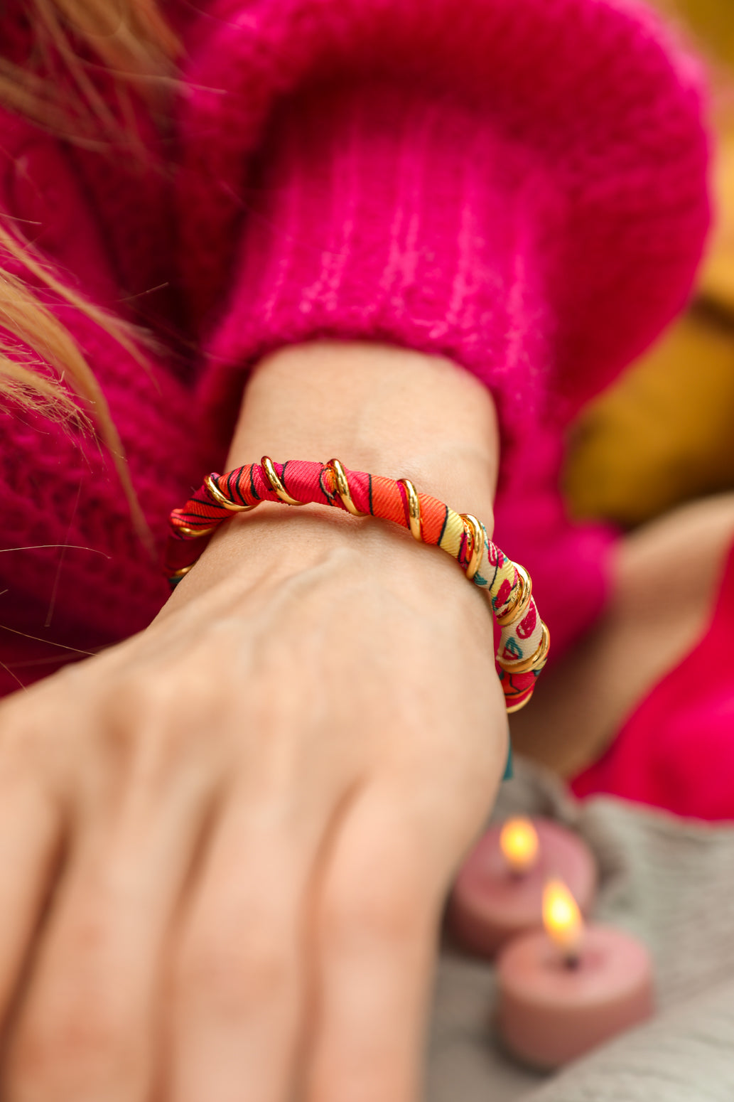 October bracelet and its Unknown Address ribbon, pink and blue