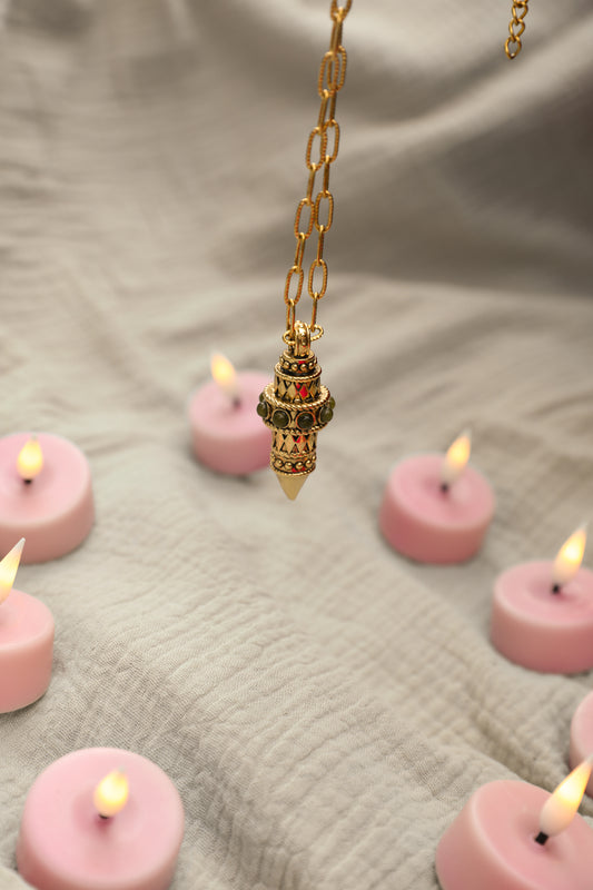 Collier Pendule, incrusté de Quartzites vertes