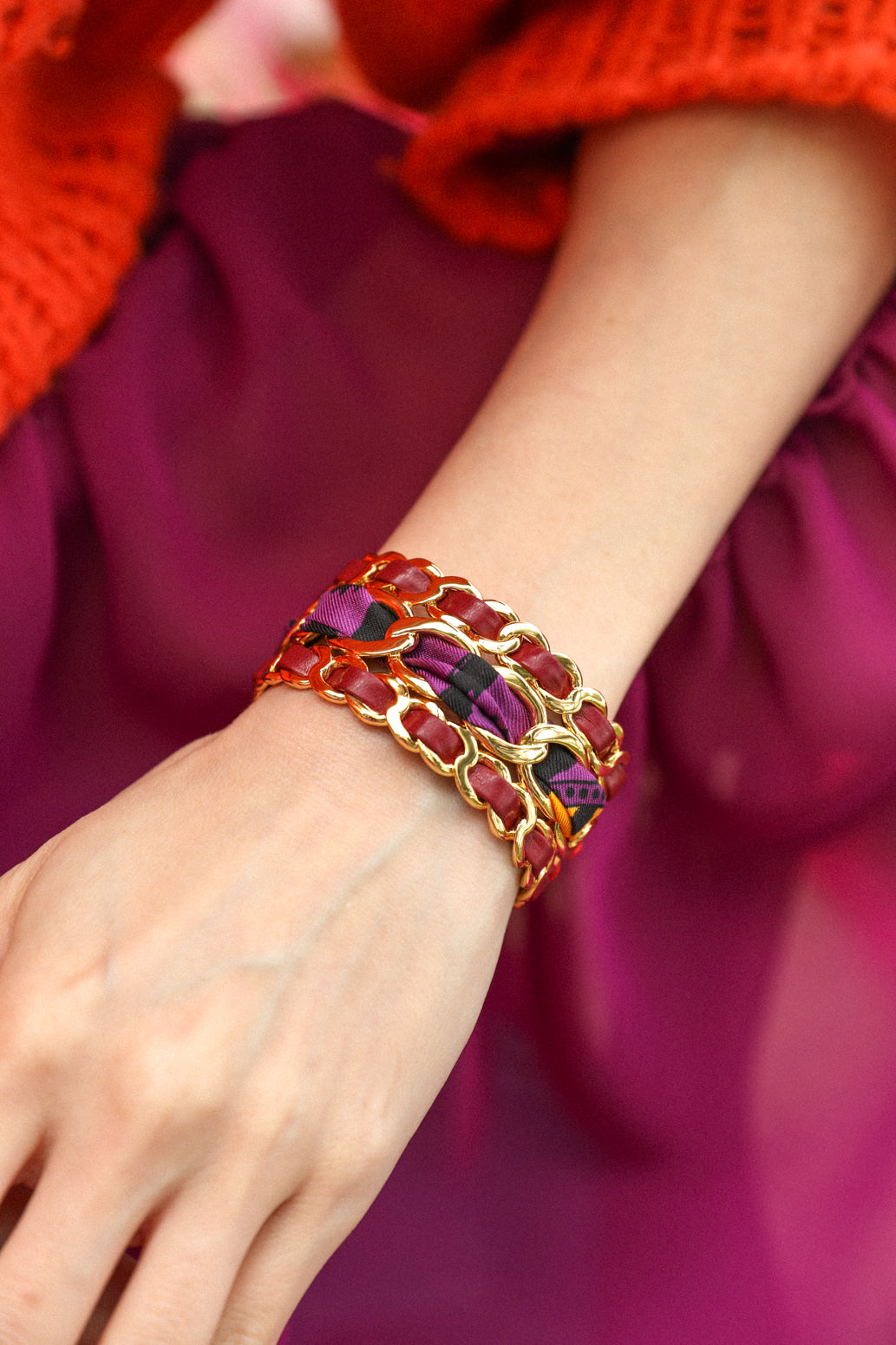 Small December cuff and Chapanoir ribbon, orange