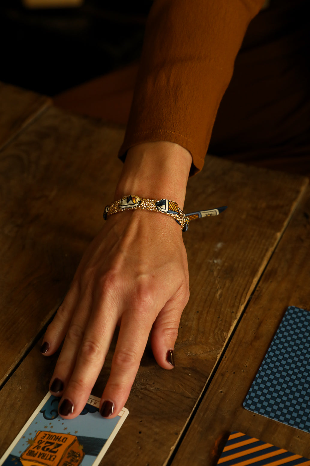 Queen bracelet and its Tarot ribbon, navy blue