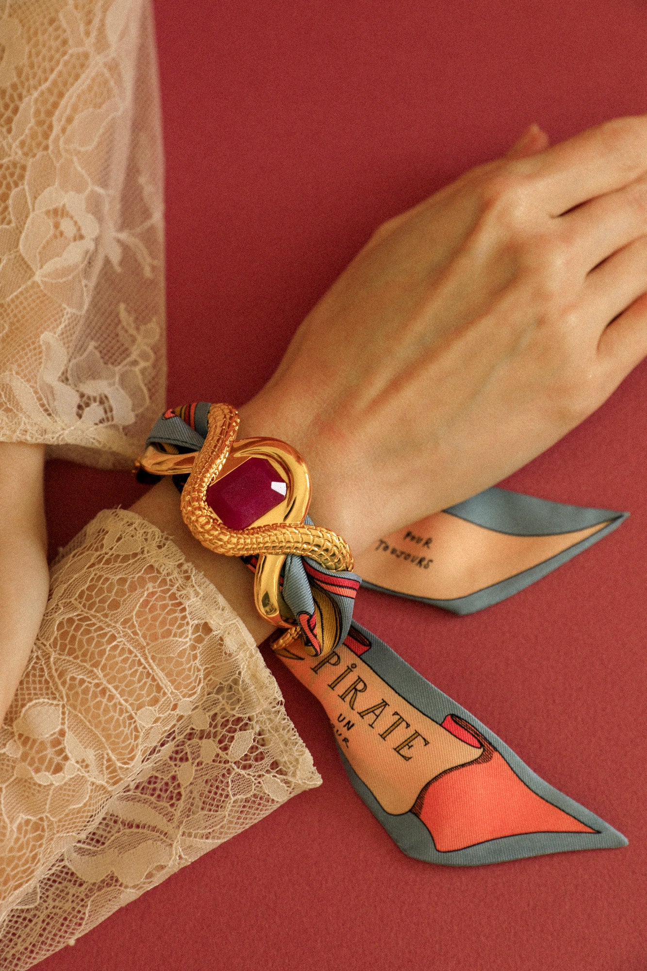 Manchette Caïman Agate fuchsia et ruban Pirate coloré