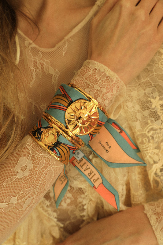 Sun cuff and colorful Pirate ribbon
