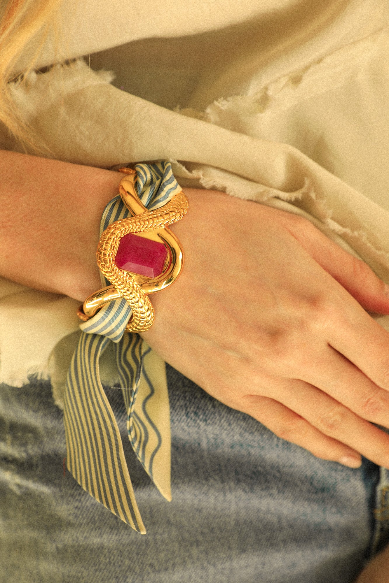 Manchette Caïman Agate fuchsia et ruban Marinière neutre