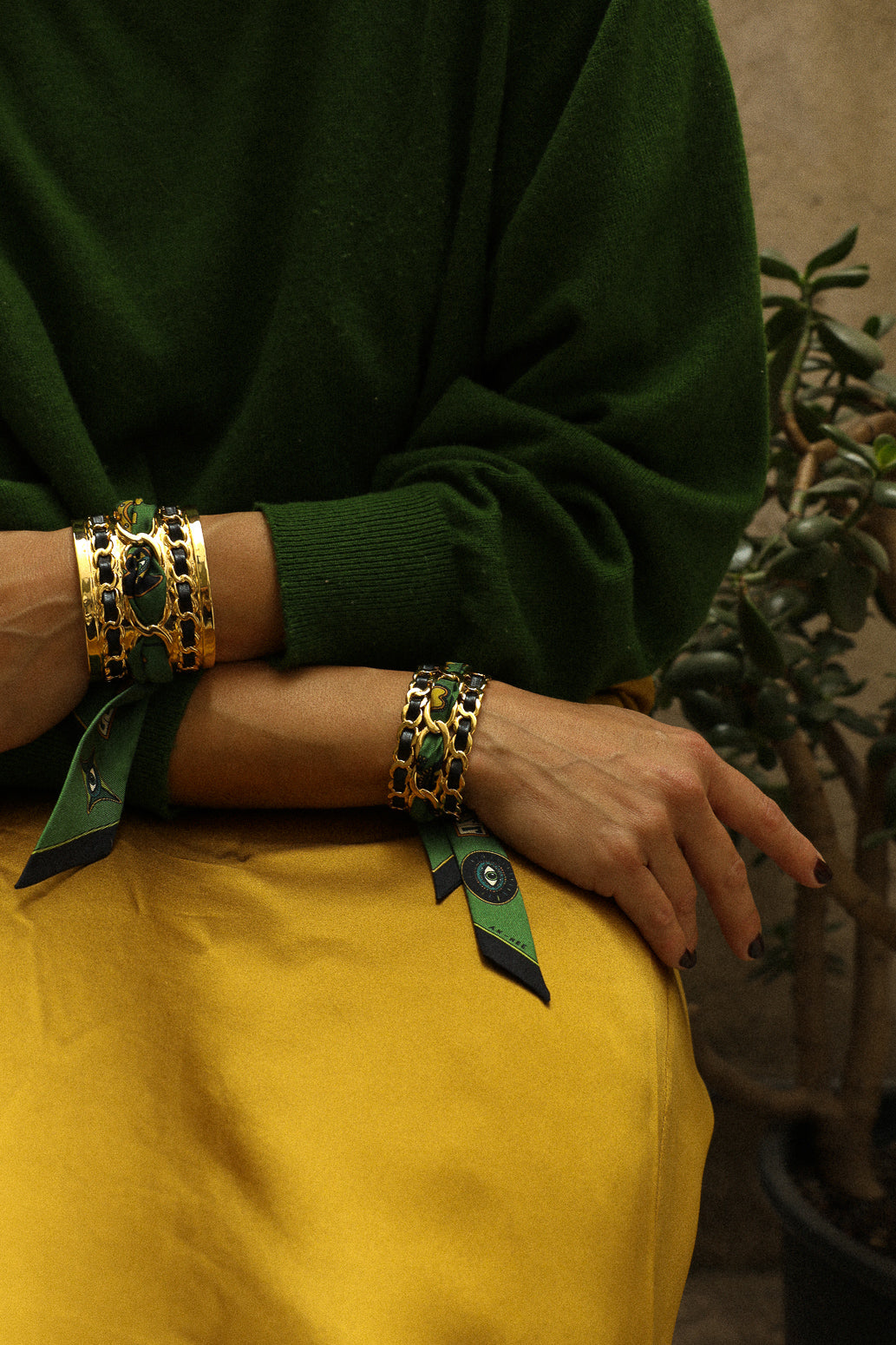 Small December cuff and Luckyou ribbon, green