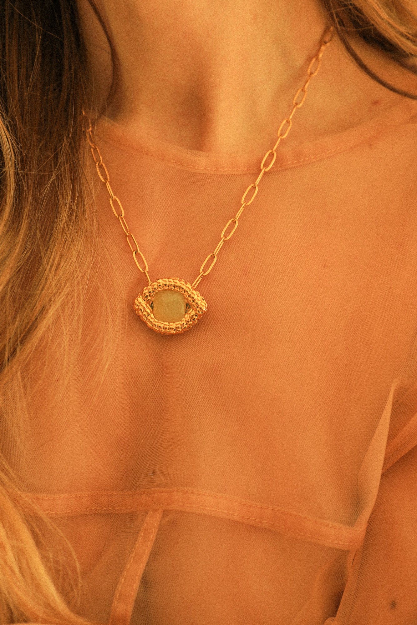 Collier Oeil de Caïman en quartzite jade oil