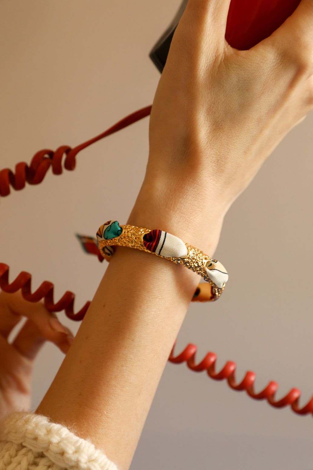 Bracelet Queen et son ruban Tarot, multicolore