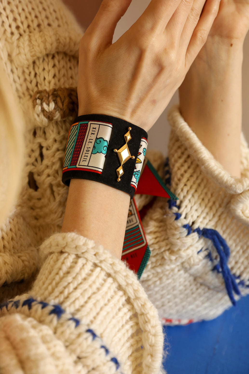 Manchette Circus noire et ruban Tarot, Multicolore