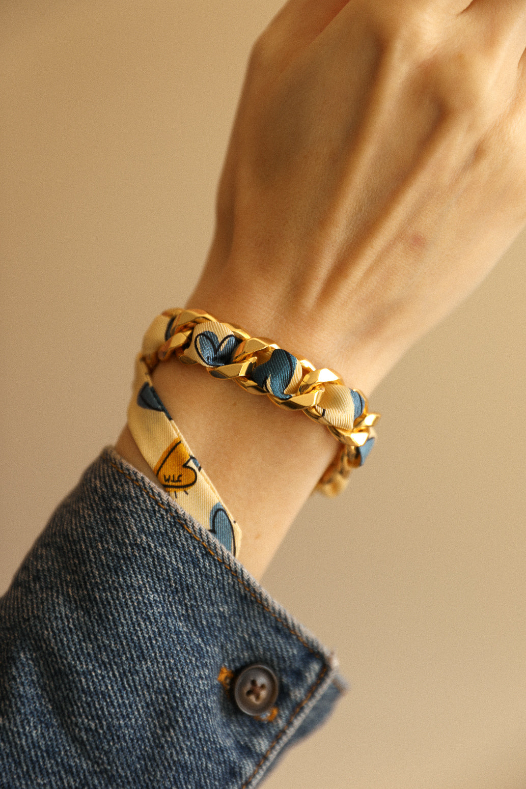 December bracelet and its Luckyou ribbon, water green