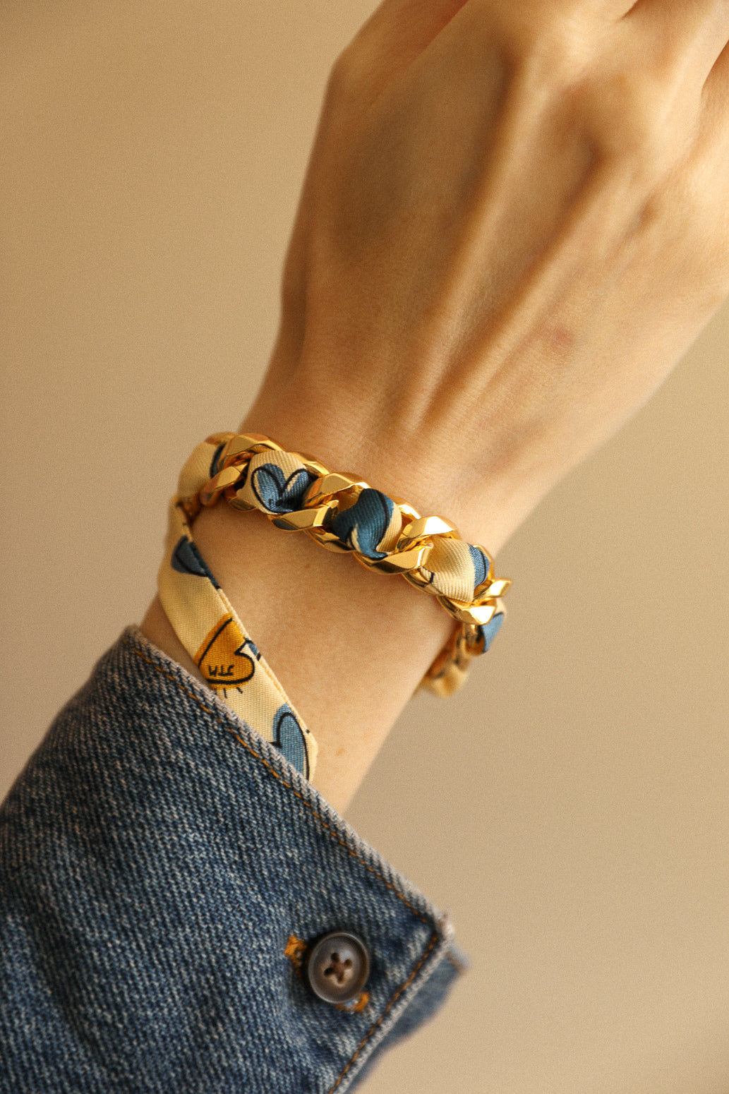 December bracelet and its Luckyou ribbon, water green