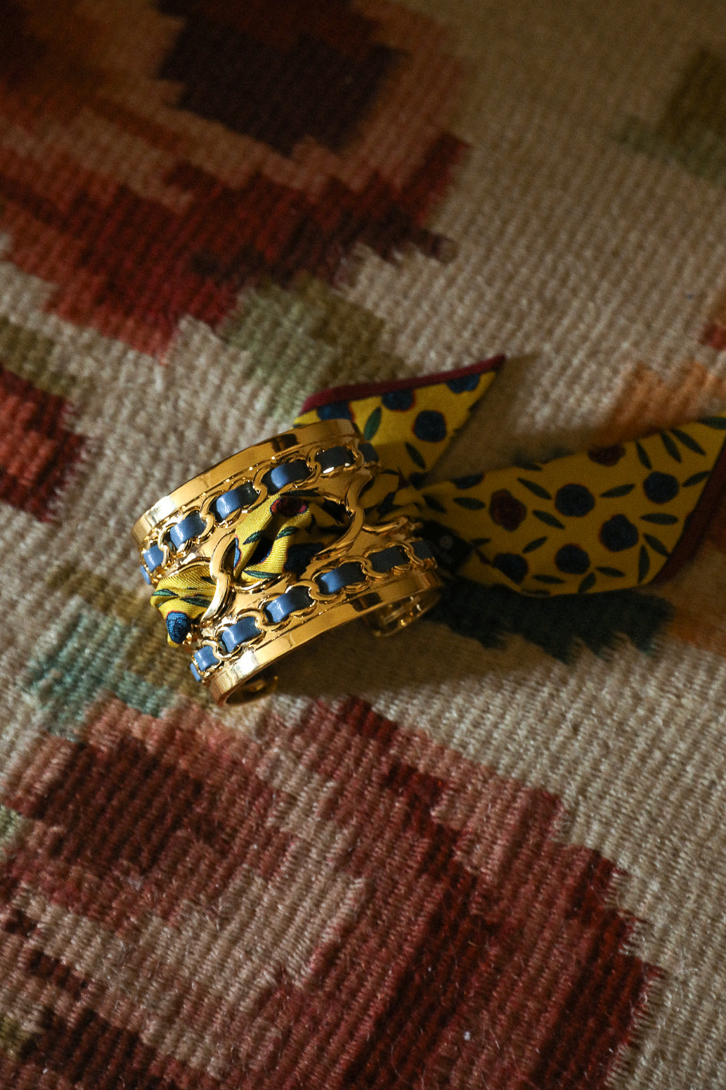 Grande manchette Décembre et ruban Gypsy Tales, curry