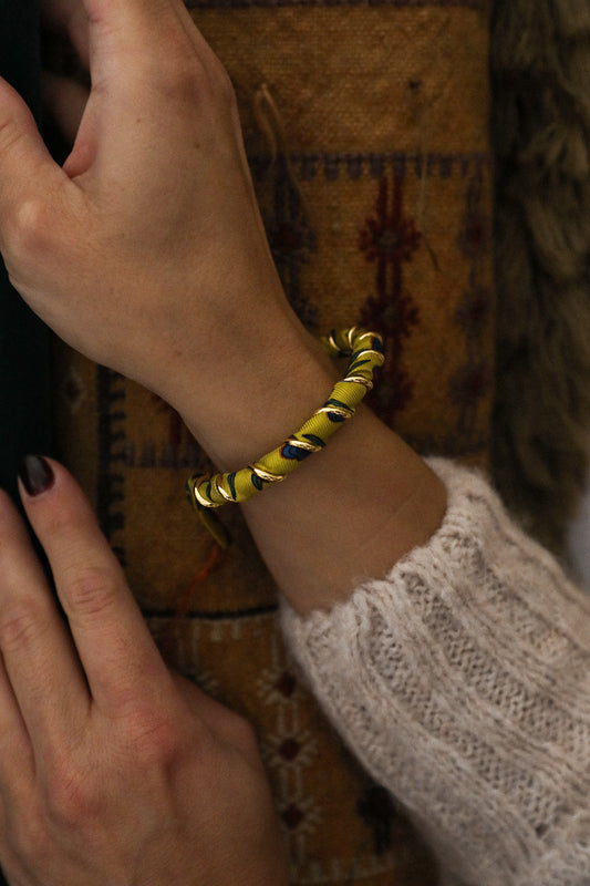 Bracelet Octobre et son ruban Gypsy Tales, curry