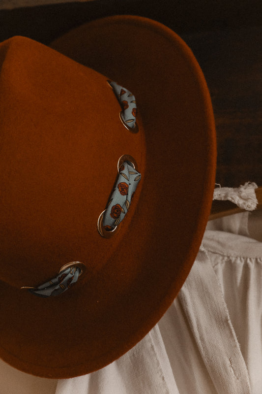 Bandy Gypsy Tales, neutral