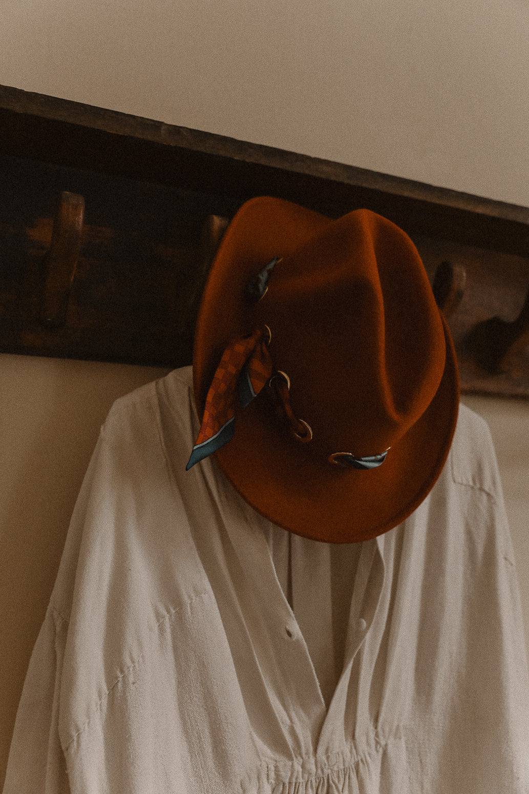 Bandy Gypsy Tales, neutral