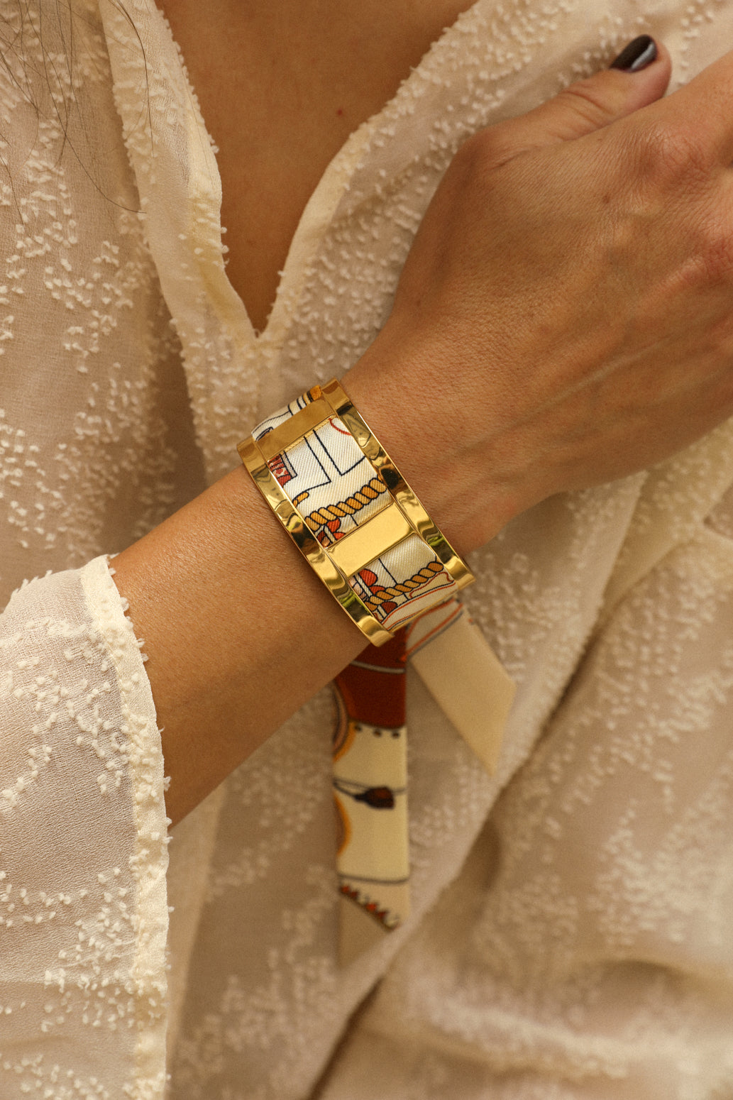 JMA cuff and ribbon Unknown Address, snow