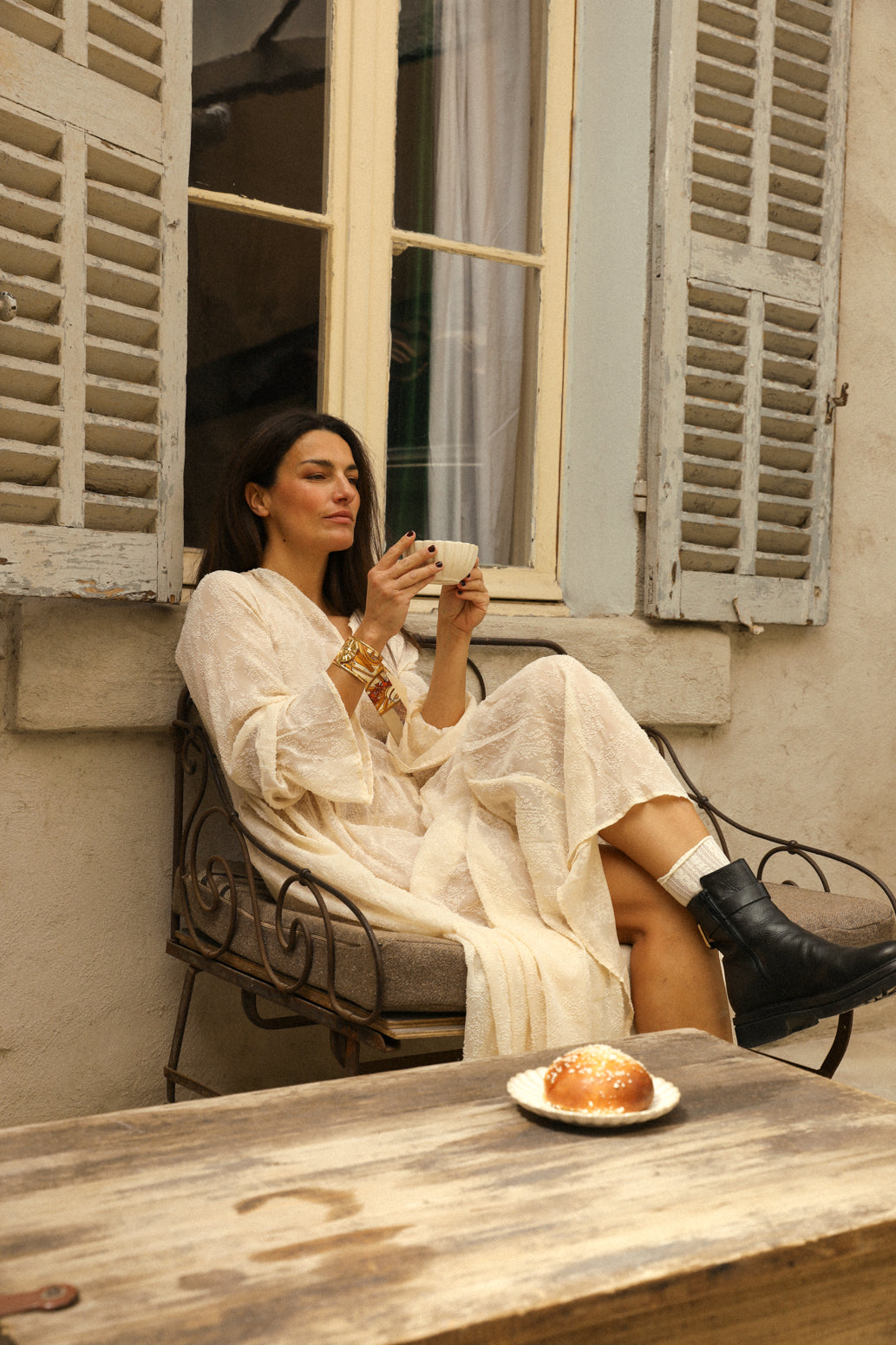 Large Sun and Ribbon Cuff Unknown Address, Snow