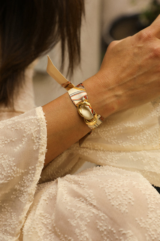 December ornament and its 2cm silk ribbon Unknown address, snow