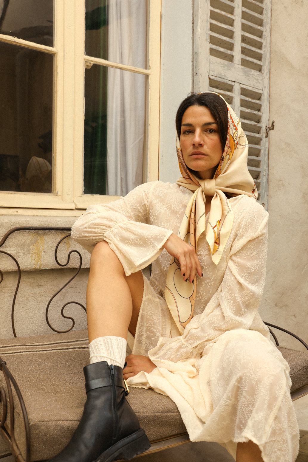 Silk square 110cm Unknown address, snow