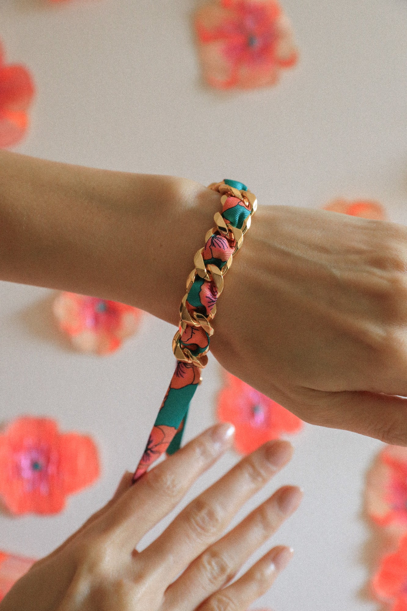 Bracelet Décembre et ruban Pensées turquoise