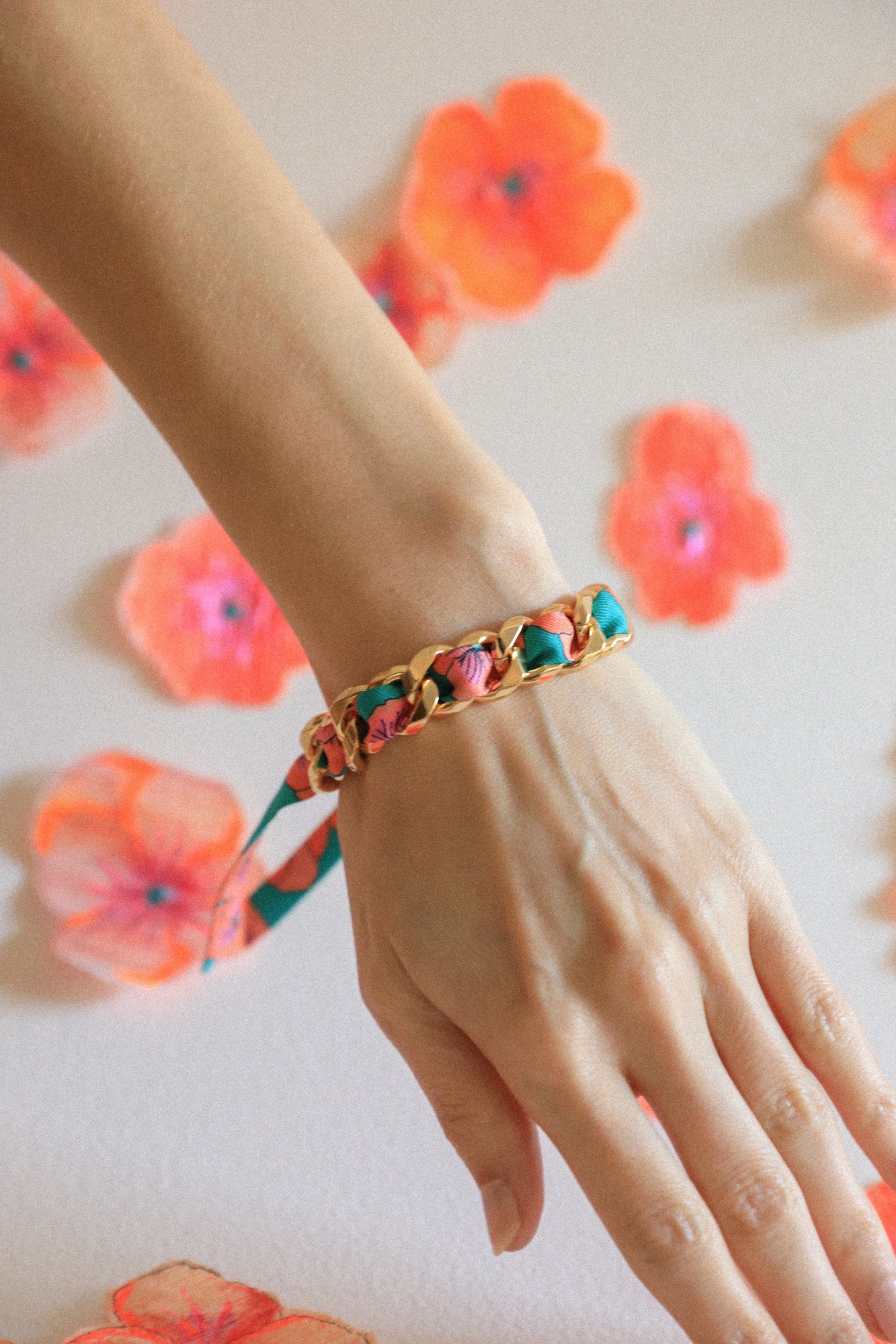 Bracelet Décembre et ruban Pensées turquoise