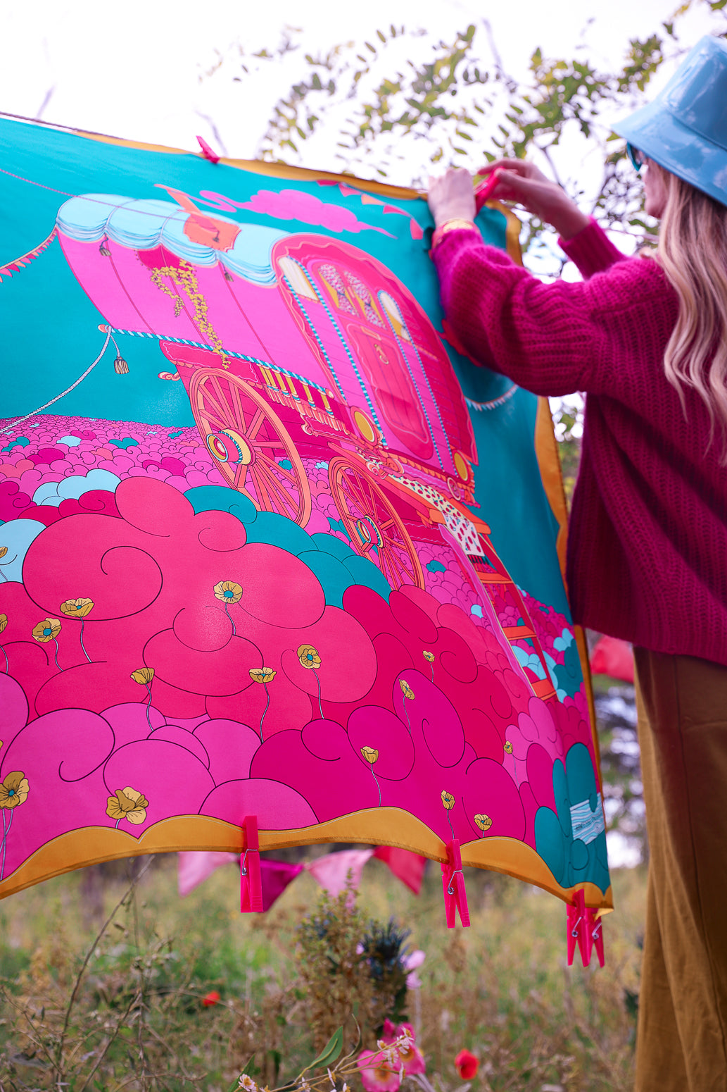 Carré de soie 110cm Adresse Inconnue, rose et bleu