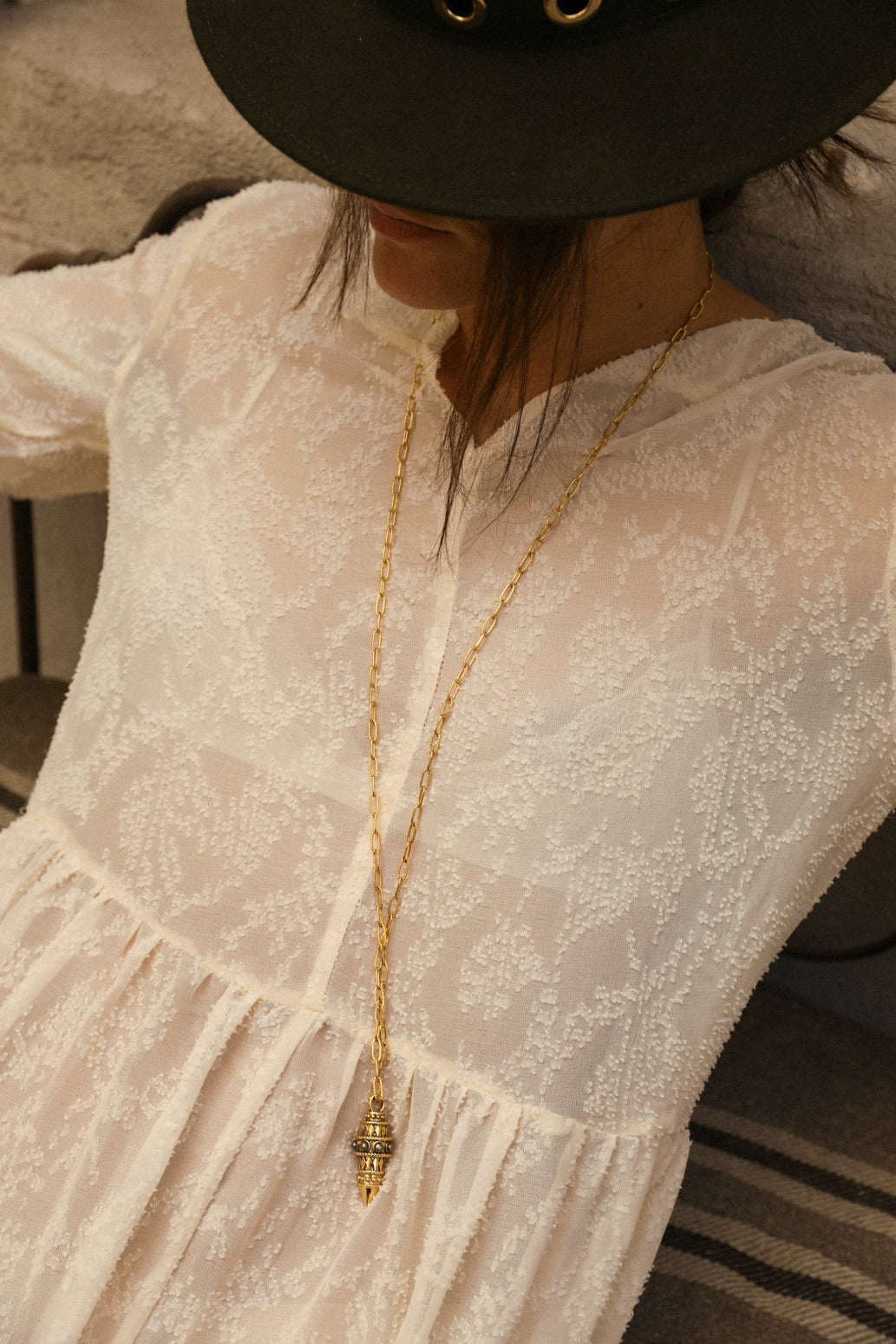 Collier Pendule, incrusté de pyrites