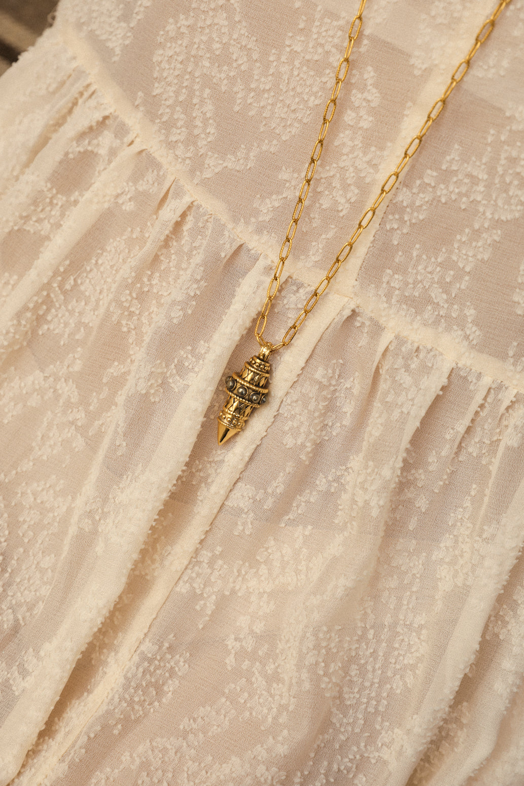 Collier Pendule, incrusté de pyrites