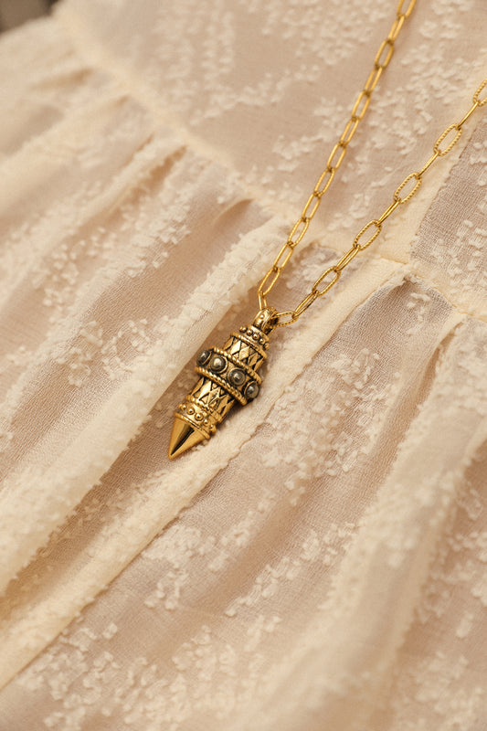 Collier Pendule, incrusté de pyrites