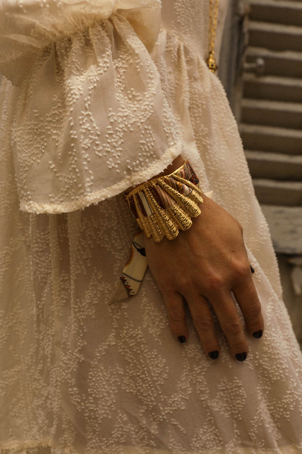 Shell and Ribbon Cuff Unknown Address, Snow