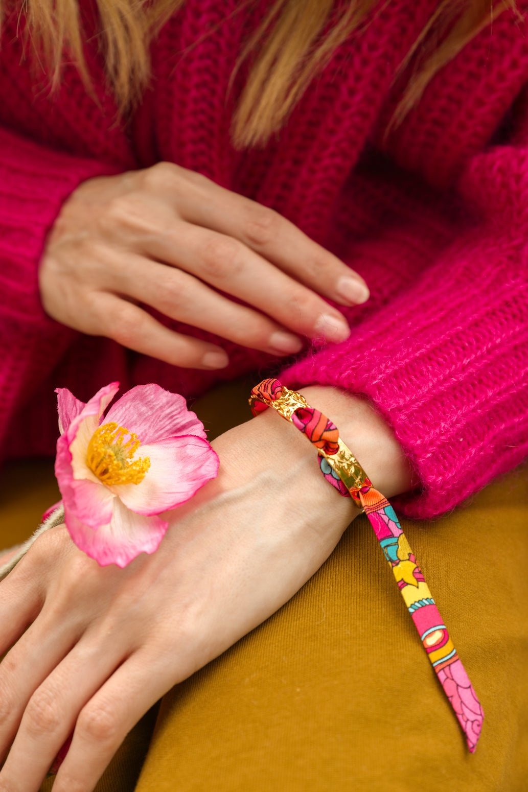 Bracelet Queen et son ruban Adresse Inconnue, bleu et rose