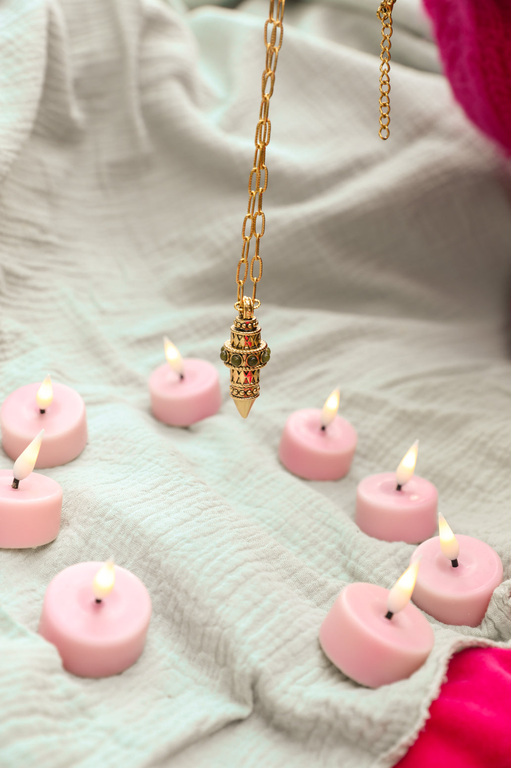 Collier Pendule, incrusté de Quartzites vertes