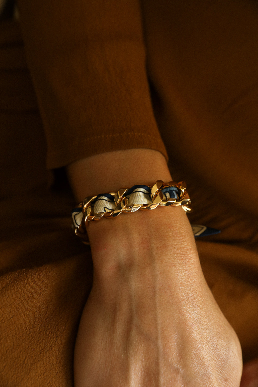 Bracelet Décembre et son ruban Tarot, marine