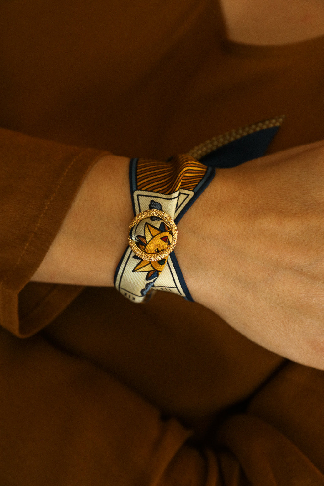 Ornement Céleste et son bracelet en soie de 4cm Tarot, marine