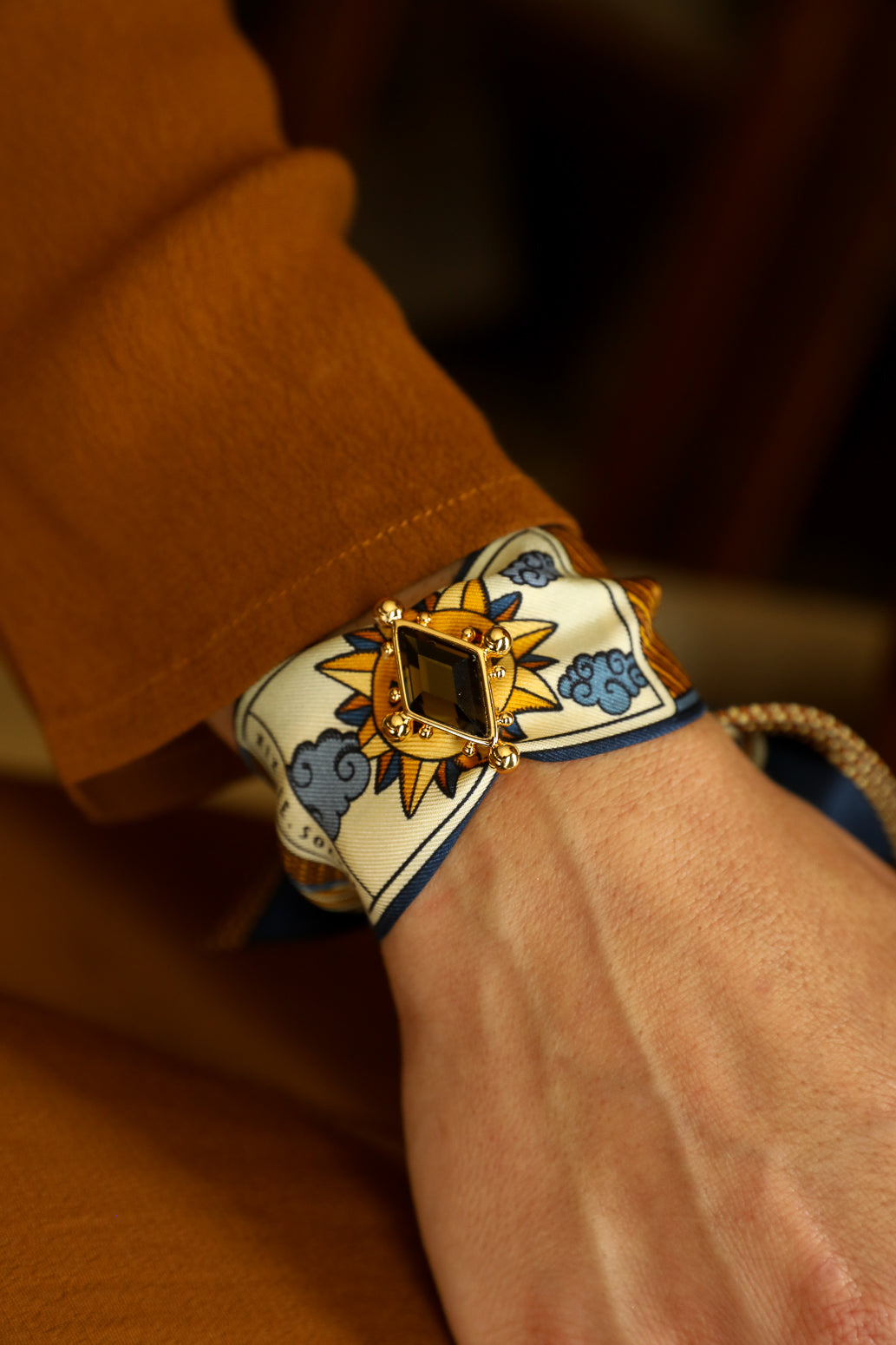 Ornement Circus olive et son bracelet en soie de 4cm Tarot, marine