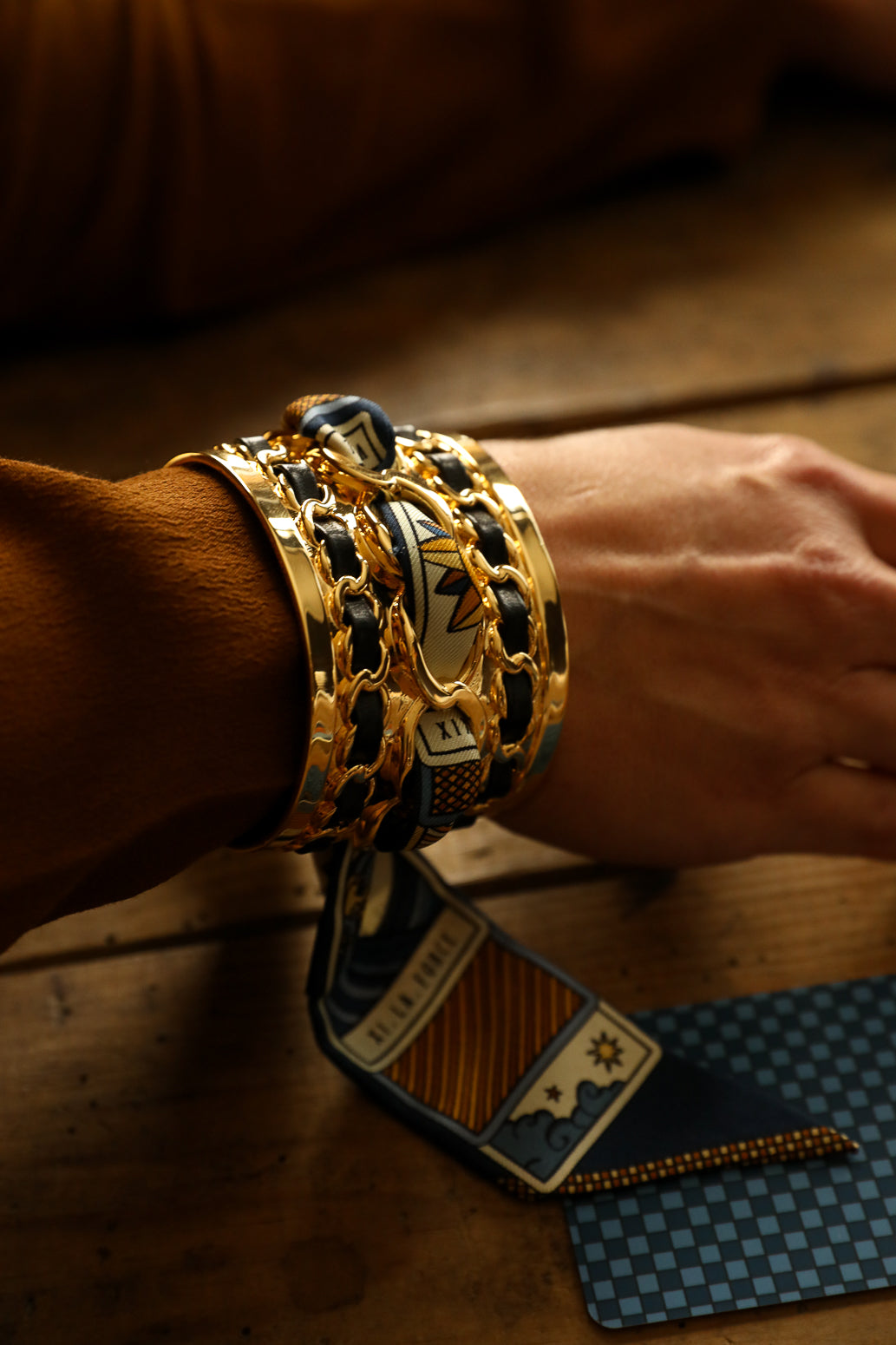 Grande manchette Décembre et ruban Tarot, marine