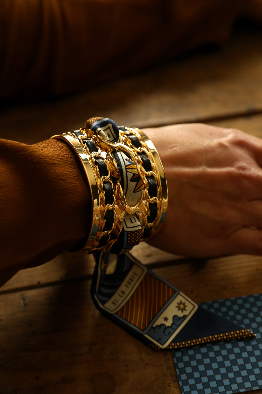 Grande manchette Décembre et ruban Tarot, marine