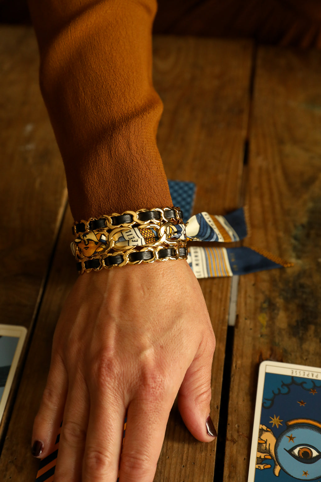 Small December cuff and Tarot ribbon, navy