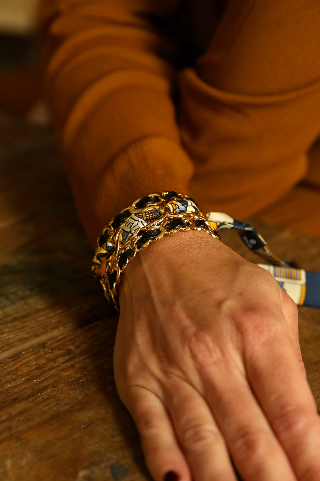 Small December cuff and Tarot ribbon, navy