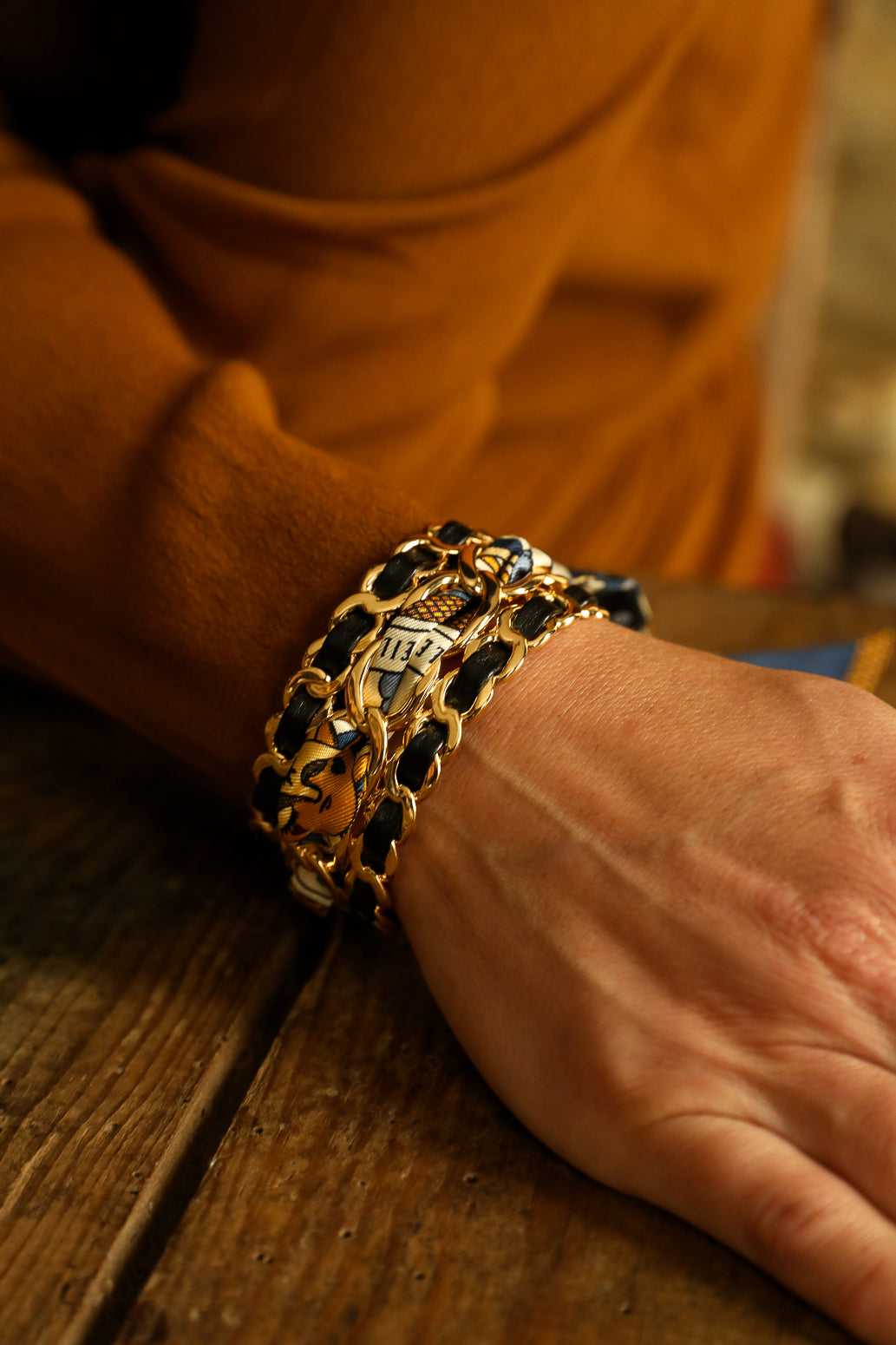 Small December cuff and Tarot ribbon, navy