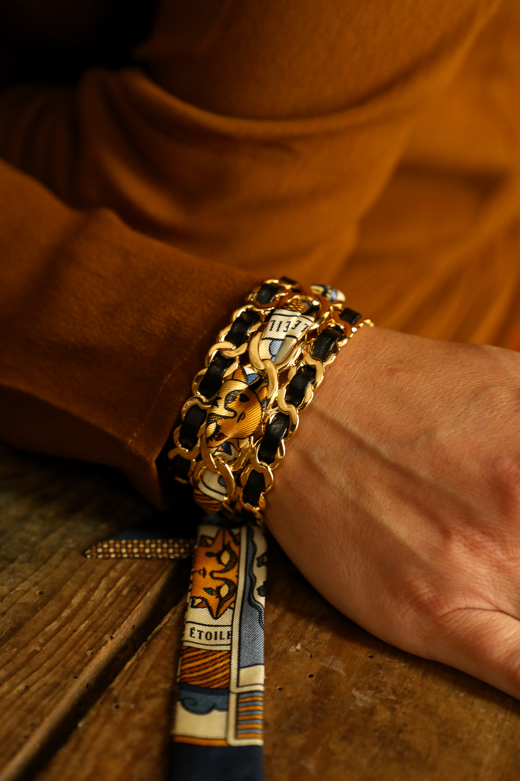 Small December cuff and Tarot ribbon, navy