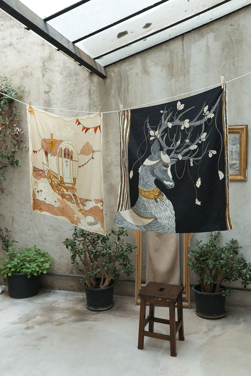 Silk square 110cm Unknown address, snow