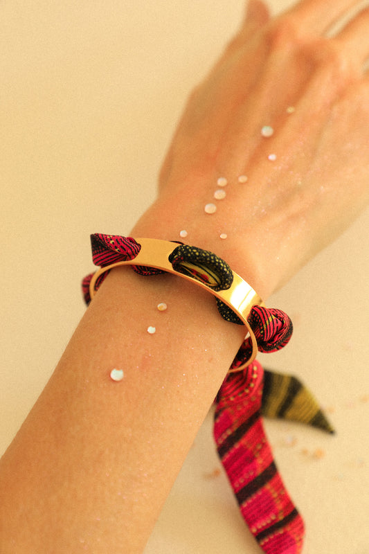 Bracelet Septembre et son ruban Coquillage coloré