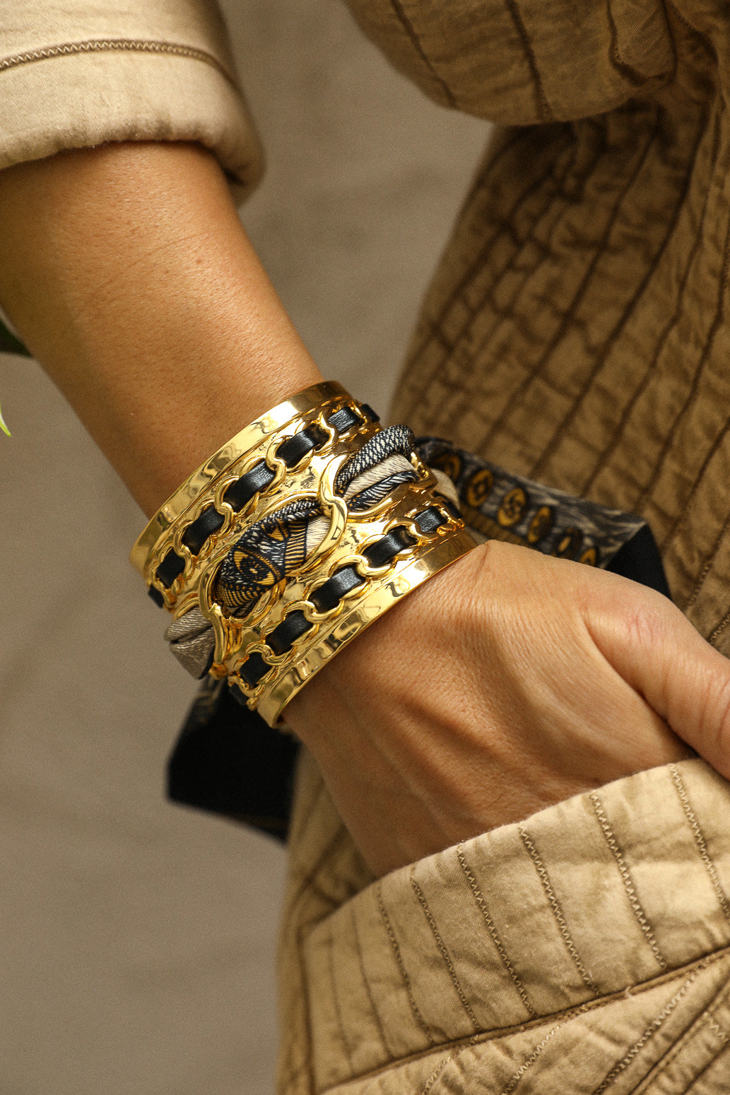 4cm Silk Bracelet Bohemian Deer, Black