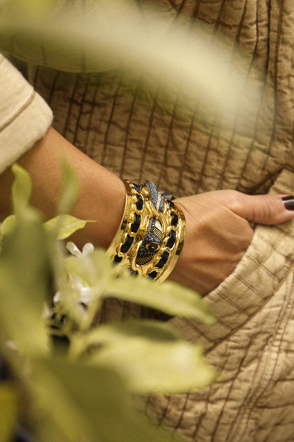 Large December cuff and Bohemian Deer ribbon, black