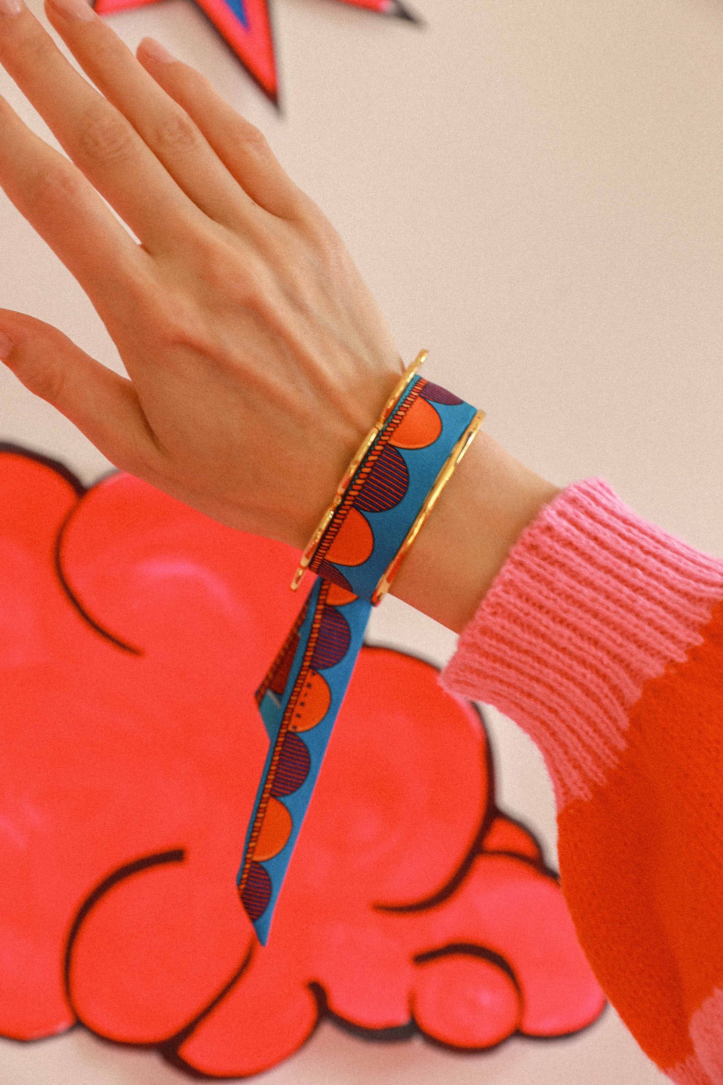 Pennant cuff and Le Cirque des Rêves ribbon, colorful