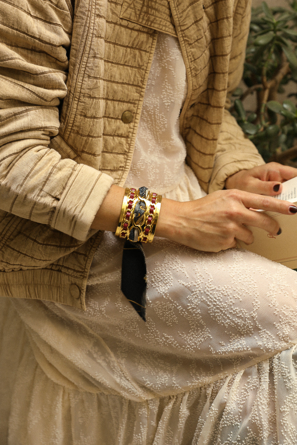 Large December cuff and Bohemian Deer ribbon, black