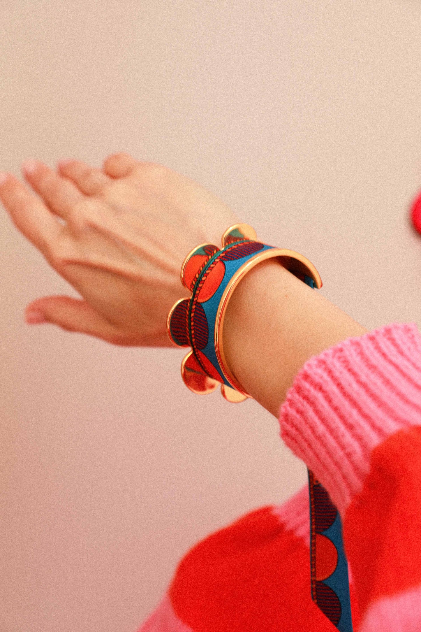 Pennant cuff and Le Cirque des Rêves ribbon, colorful